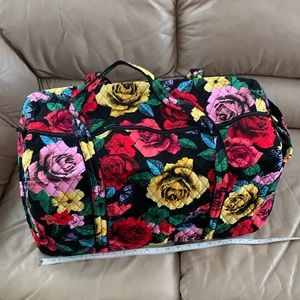 VERA BRADLEY large weekender duffle